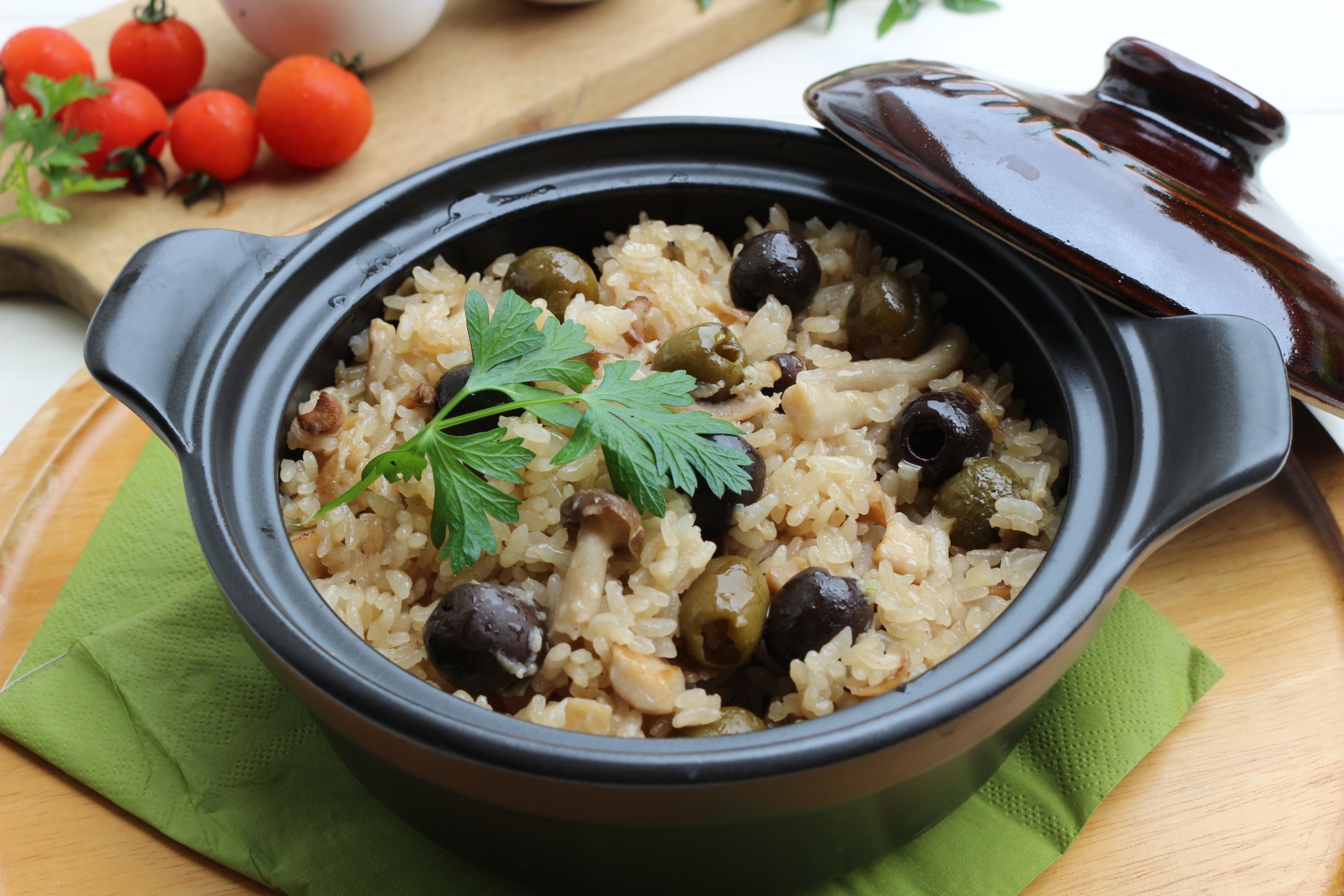 カリフォルニアオリーブときのこのガーリックライス